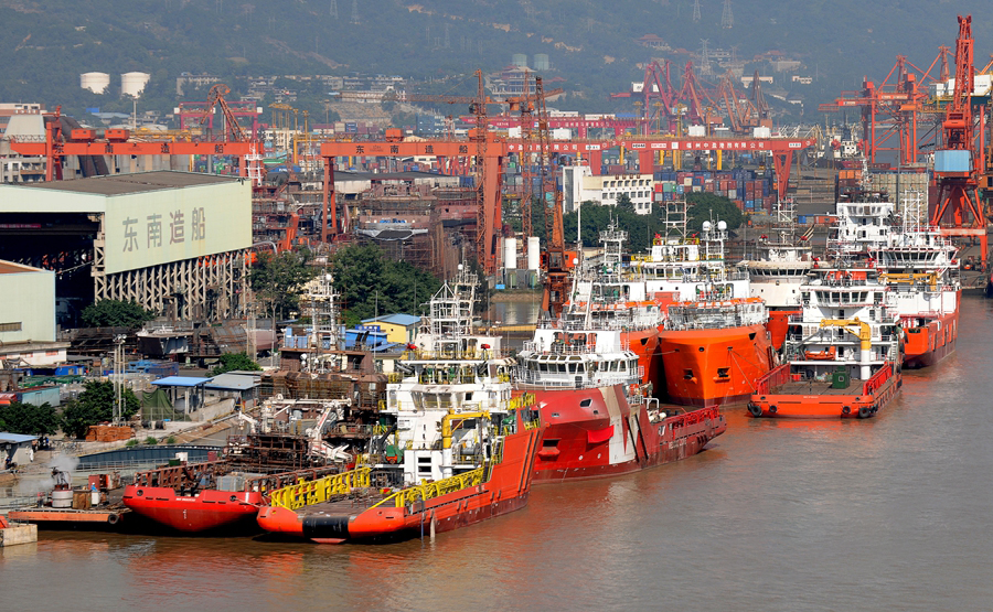 微特安全监控系统助力东南造船厂门座机